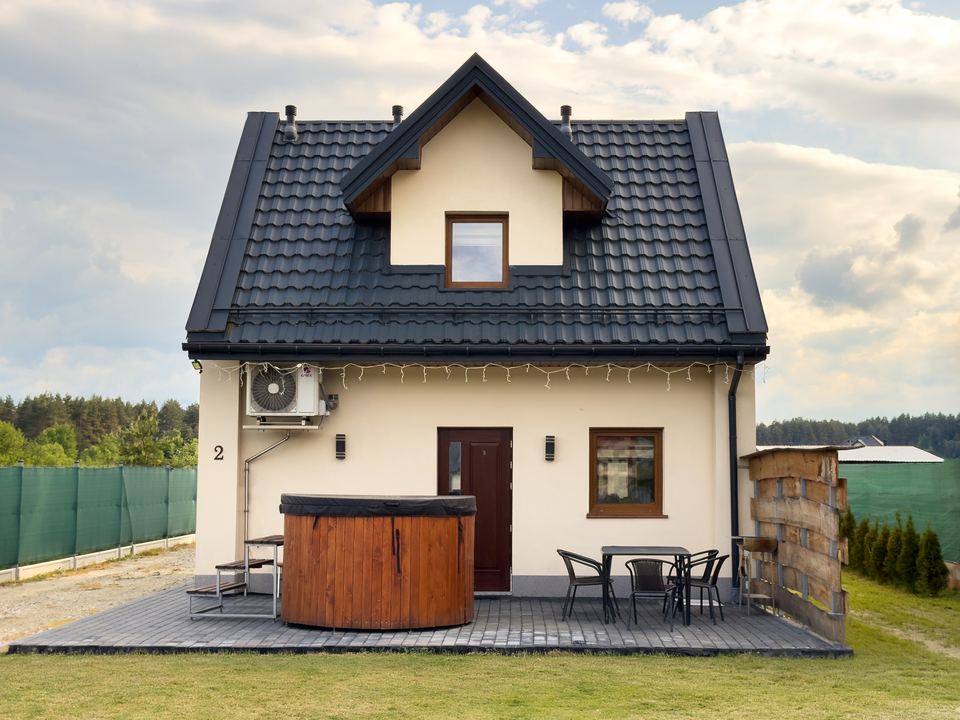 Domek komfort nr 2 z balią jacuzzi – domek 8-osobowy do wynajęcia w Dębnie na Podhalu